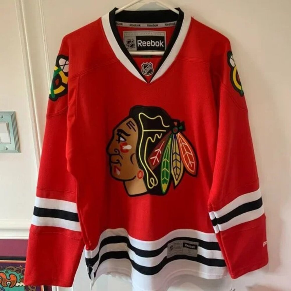 NWT: Black Hawks Jersey Size Small